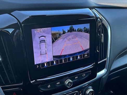 Used 2020 Chevrolet Traverse LT w/ LT Premium Package image 29