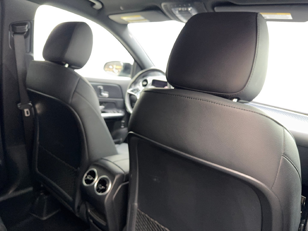 Used 2025 Mercedes-Benz GLA 250 image 41