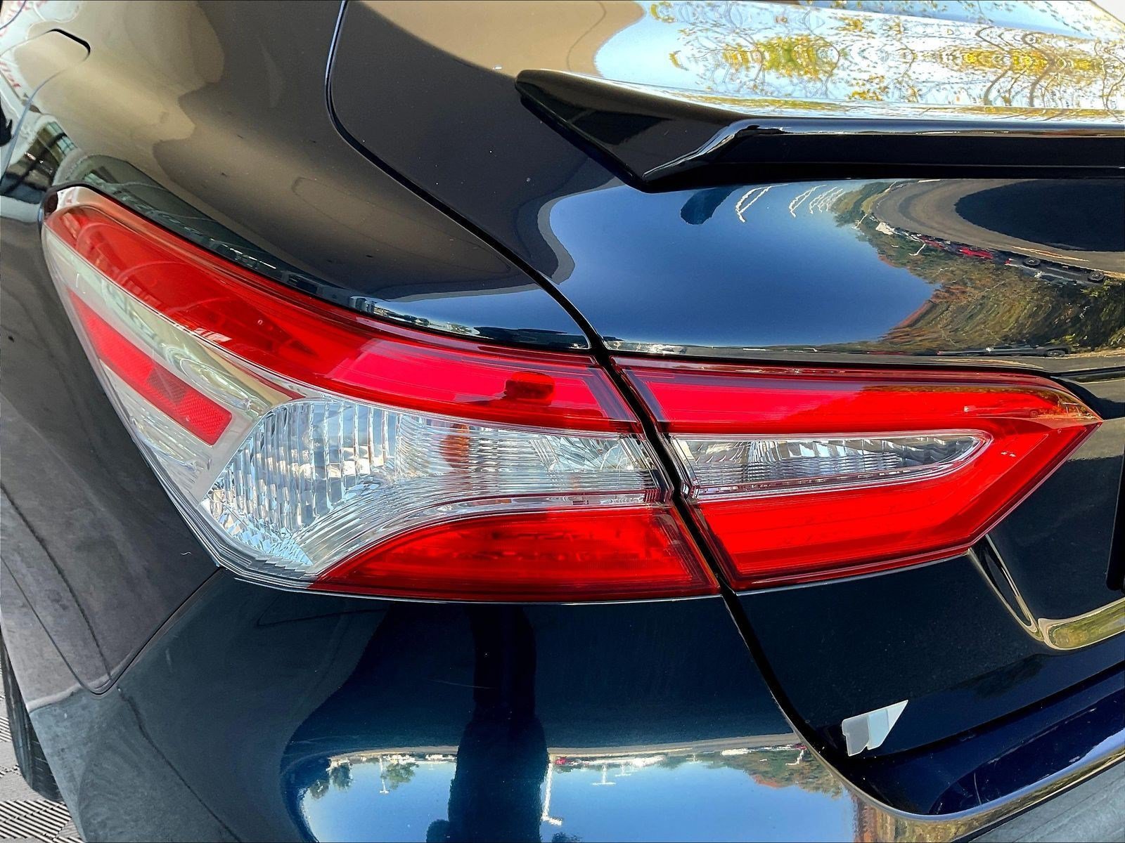 Used 2018 Toyota Camry LE FWD image 21