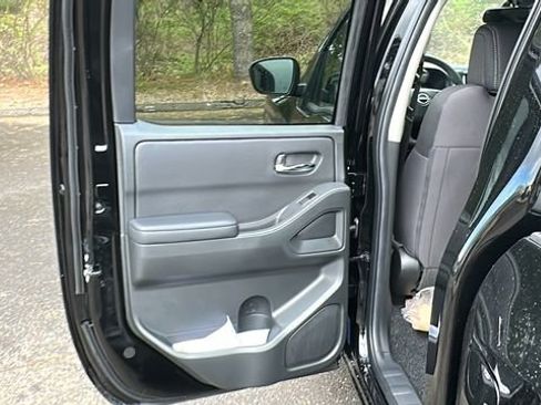 New 2026 Nissan Frontier SV w/ SV Convenience Package AWD/4WD image 19