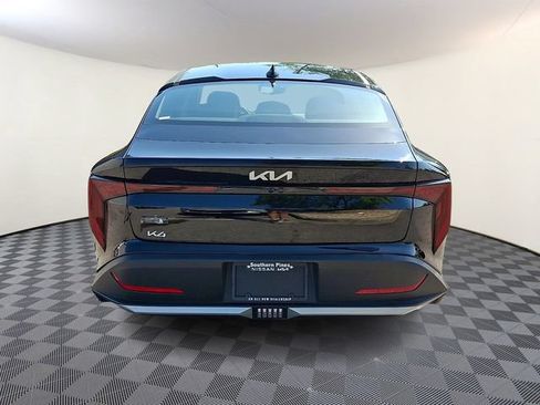 Certified 2025 Kia K4 FWD image 6