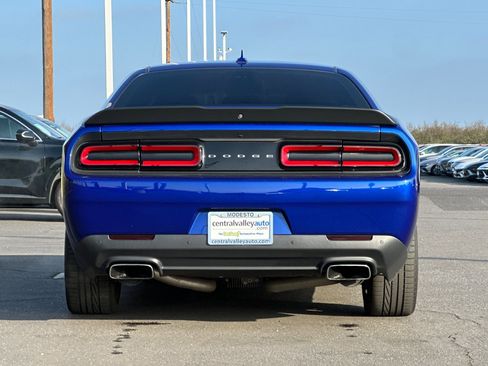 Used 2018 Dodge Challenger R/T Scat Pack w/ Leather Interior Group image 5