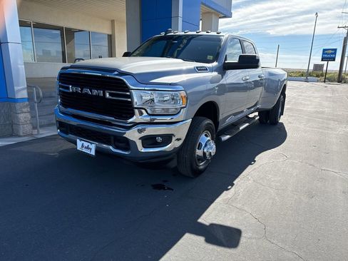 Used 2020 RAM 3500 Big Horn w/ Level 1 Equipment Group AWD/4WD image 12