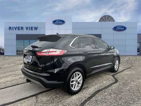 Certified 2022 Ford Edge SEL w/ Convenience Package image 6