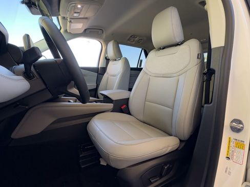 New 2026 Ford Explorer Active w/ Active Comfort Package image 38