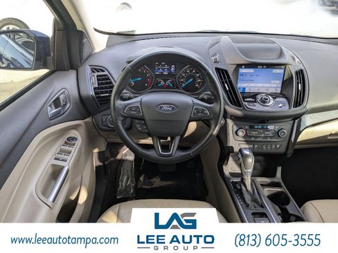 Used 2019 Ford Escape Titanium image 17