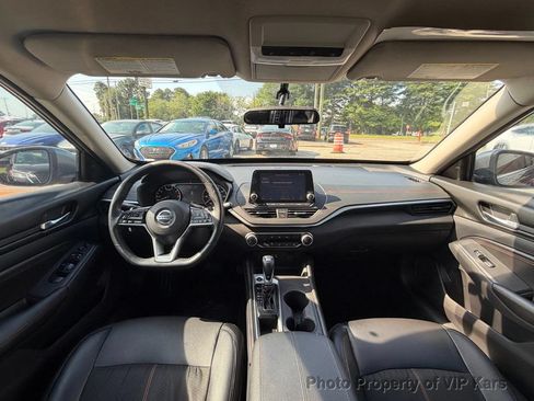 Used 2020 Nissan Altima 2.5 SR FWD image 19
