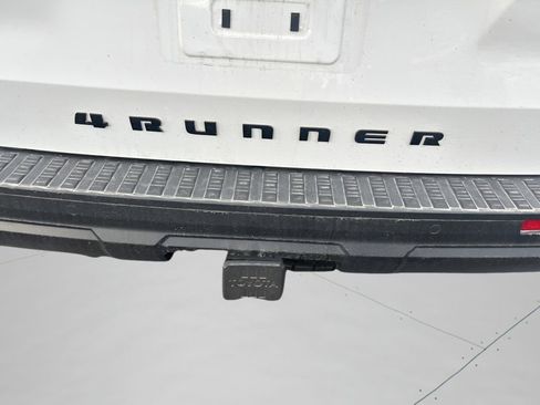 Used 2025 Toyota 4Runner TRD Off-Road image 16