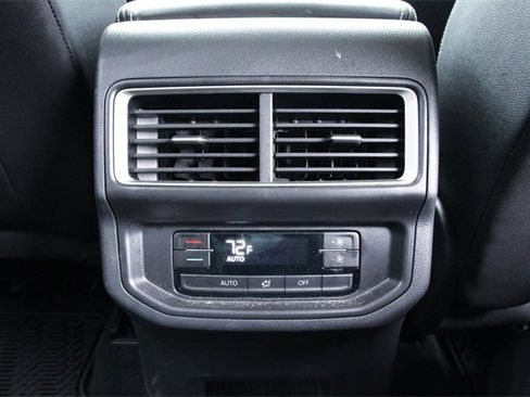 Certified 2025 Volkswagen Atlas SE image 29