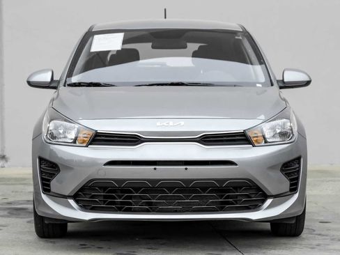 Used 2023 Kia Rio S image 5
