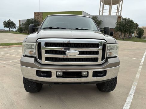Used 2005 Ford F350 Lariat AWD/4WD image 6