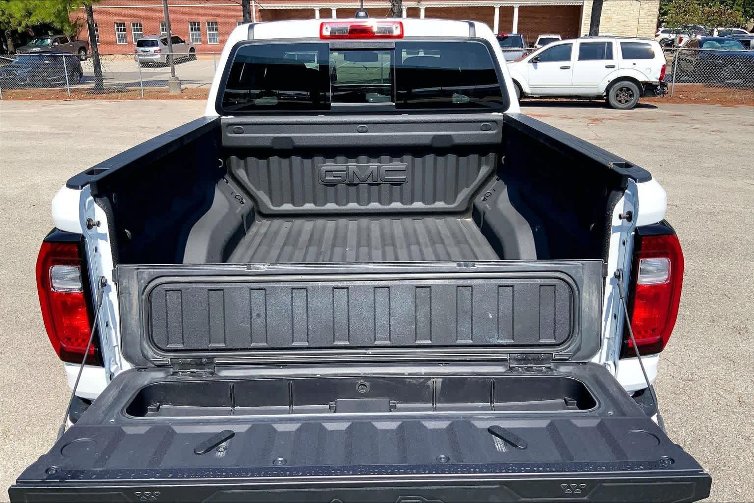 Used 2026 GMC Canyon AT4 w/ AT4 Premium Package AWD/4WD image 34