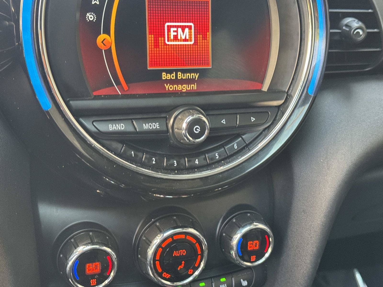 Used 2019 MINI Cooper S w/ Signature Upholstery Package FWD image 16