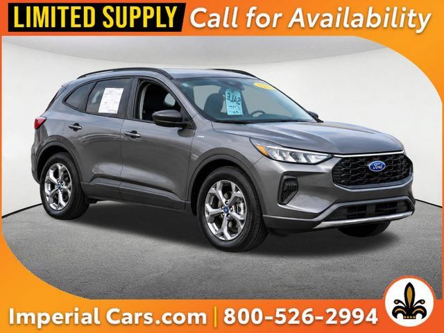 Used 2024 Ford Escape ST-Line w/ Tech Pack #1 AWD/4WD image 1