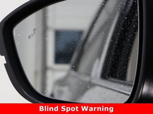 Used 2023 Nissan Pathfinder S image 22