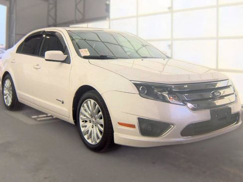 Used 2010 Ford Fusion Hybrid FWD image 3