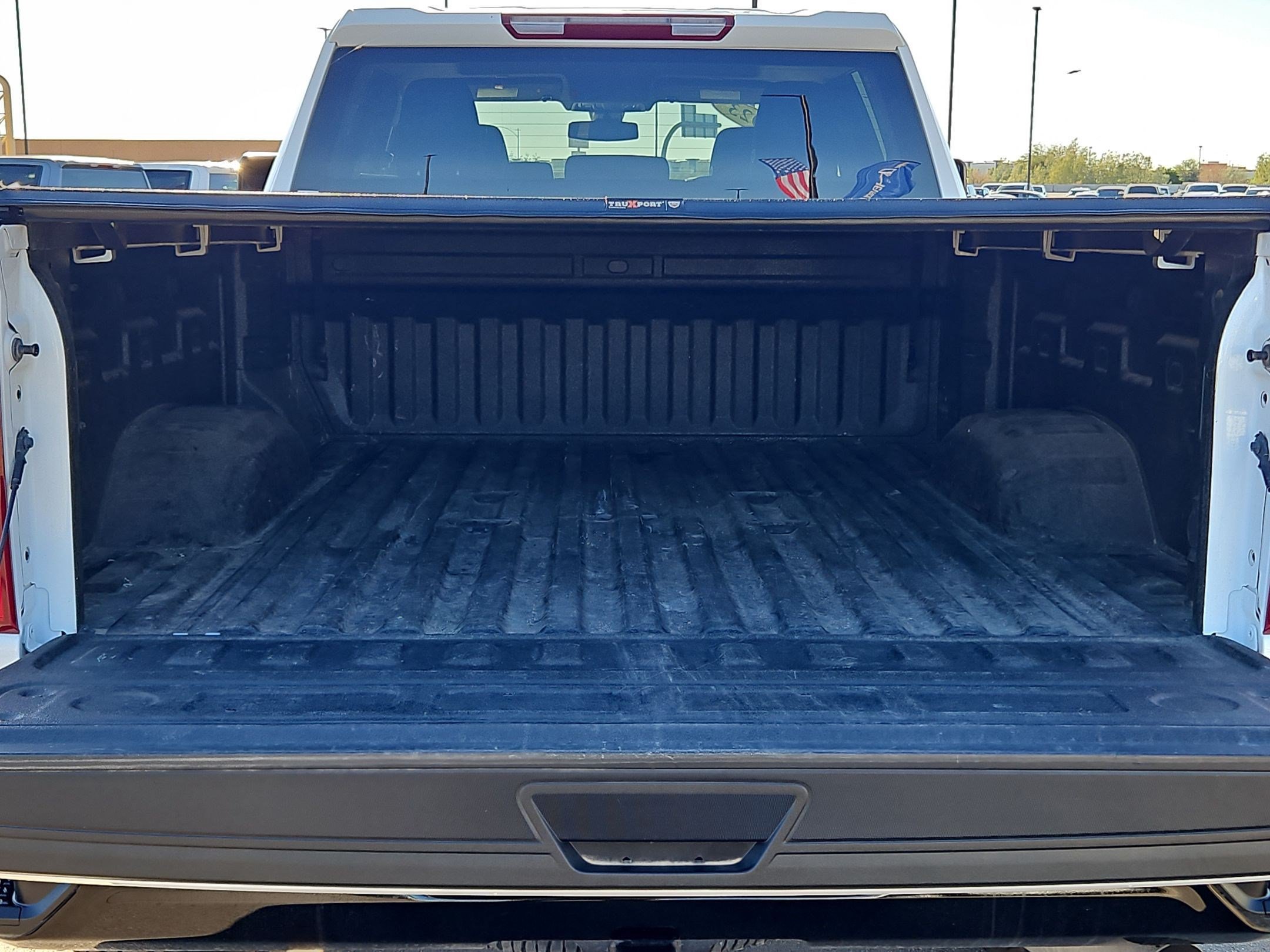 Certified 2023 Chevrolet Silverado 2500 Custom w/ Custom Value Package AWD/4WD image 31