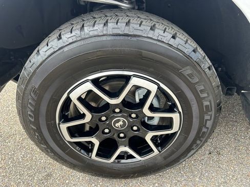 Certified 2025 Ford Bronco Outer Banks image 10