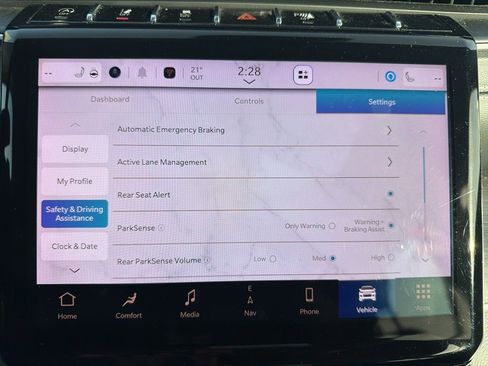 Certified 2023 Jeep Grand Cherokee Limited image 13