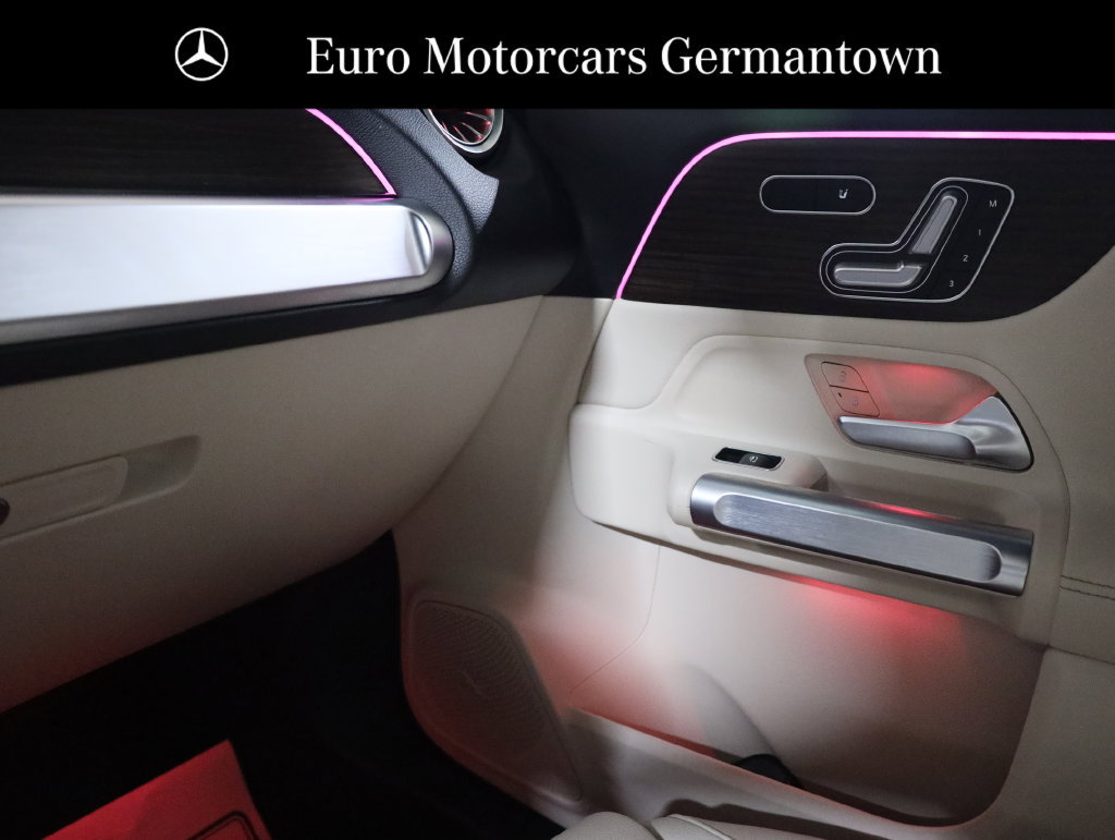 Used 2026 Mercedes-Benz GLB 250 4MATIC image 21