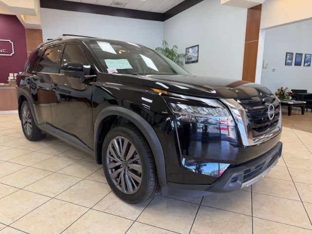 Used 2023 Nissan Pathfinder SL w/ SL Premium Package AWD/4WD image 1