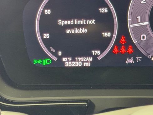 Certified 2024 Porsche Cayenne AWD/4WD image 26