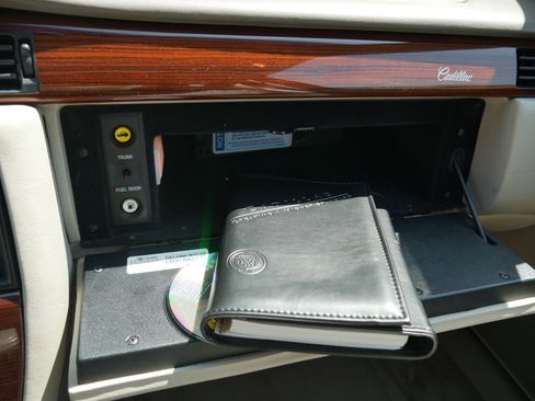 Used 1995 Cadillac Eldorado Touring image 64