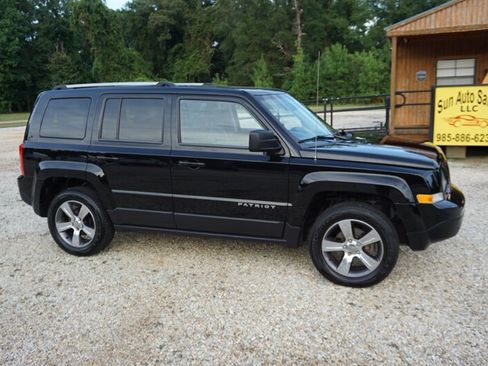 Used 2016 Jeep Patriot High Altitude AWD/4WD image 19