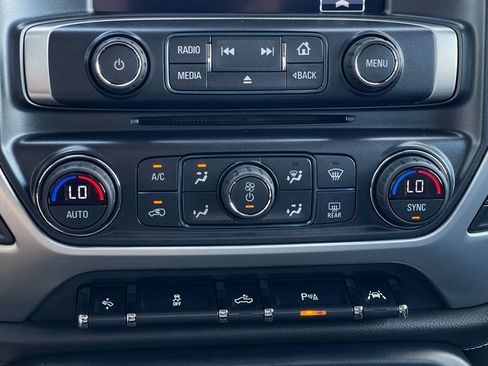 Used 2018 GMC Sierra 1500 SLT AWD/4WD image 26