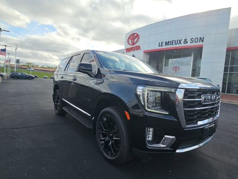 Used 2024 GMC Yukon SLT w/ SLT Premium Package AWD/4WD image 1