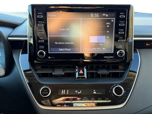 Used 2021 Toyota Corolla LE image 22