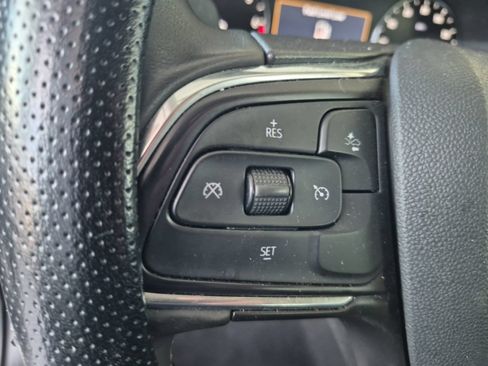 Used 2023 Buick Envision Preferred FWD image 12