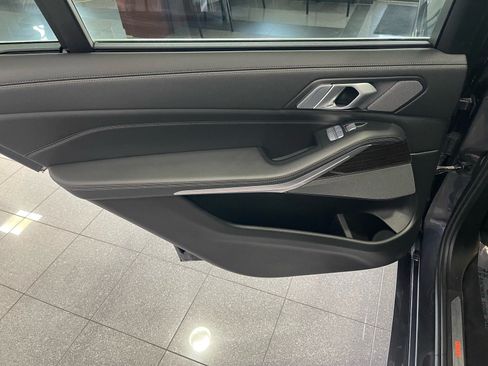 Used 2020 BMW X7 xDrive40i w/ Premium Package AWD/4WD image 33