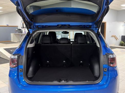 Used 2022 Jeep Compass Latitude image 36