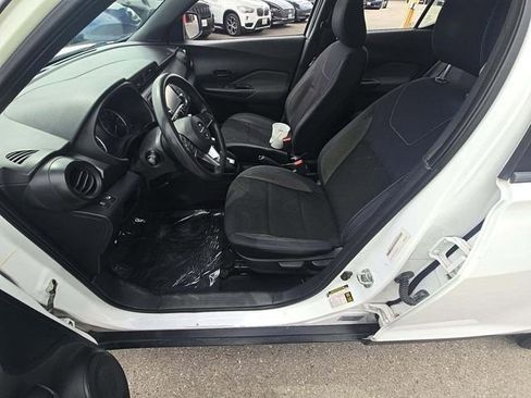 Used 2018 Nissan Kicks S w/ Exterior Package image 5