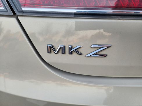 Used 2014 Lincoln MKZ Hybrid w/ Equipment Group 202A Reserve image 9