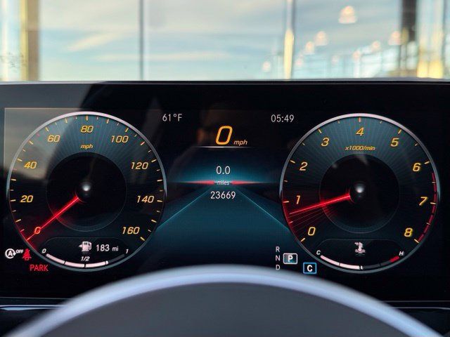 Used 2022 Mercedes-Benz GLA 250 4MATIC image 17