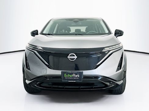 Used 2024 Nissan Ariya AWD image 2