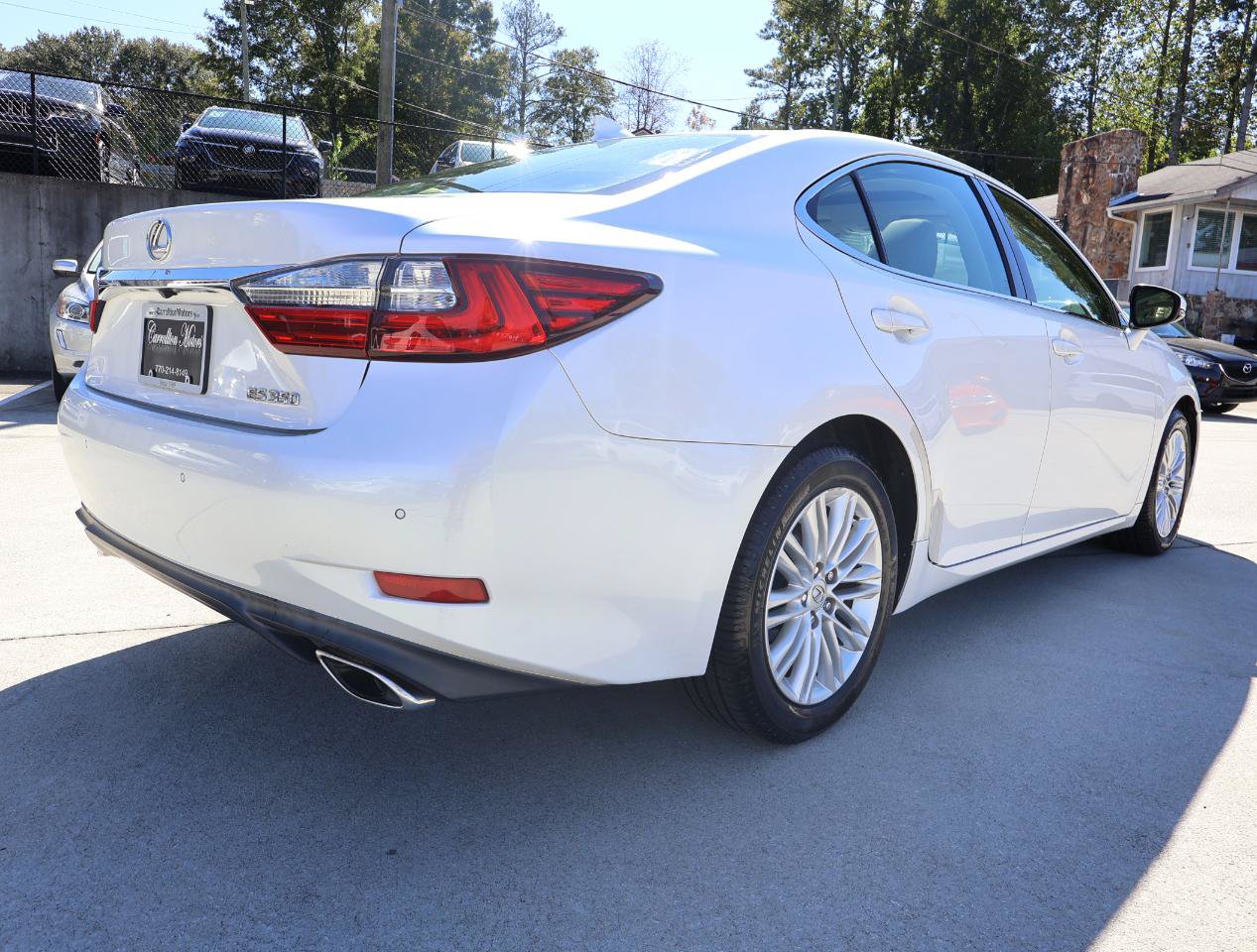 Used 2016 Lexus ES 350 w/ Premium Package w/Wood Trim FWD image 6