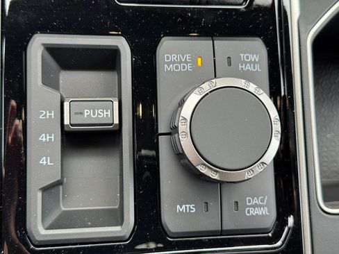 New 2026 Toyota Tundra SR5 AWD/4WD image 18