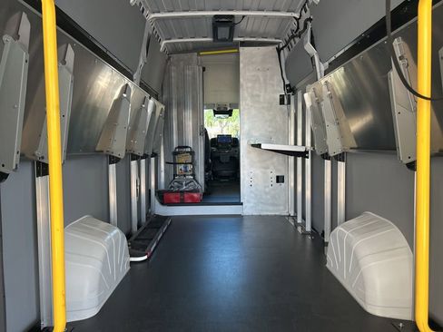 Used 2024 RAM ProMaster 3500 w/ Delivery Van Package FWD image 29