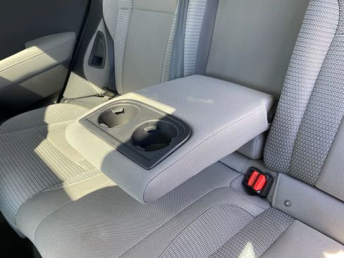 Used 2023 Subaru Outback Premium image 17