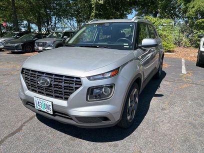 Used 2025 Hyundai Venue SEL