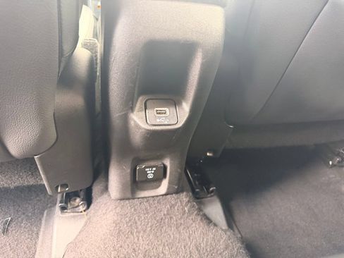 Used 2022 Jeep Renegade Limited AWD/4WD image 33