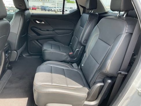 Used 2019 Chevrolet Traverse LT FWD image 14