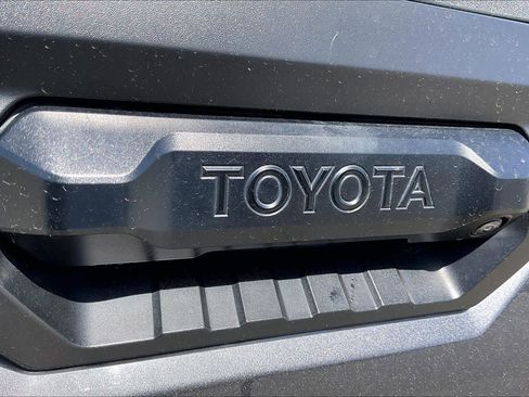 Used 2022 Toyota Tundra SR5 image 29