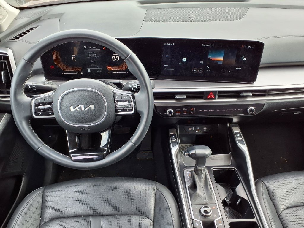 Certified 2025 Kia Sorento S AWD/4WD image 10