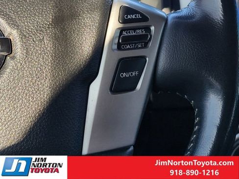 Used 2017 Nissan Titan PRO-4X w/ Pro-4x Convenience Package AWD/4WD image 31