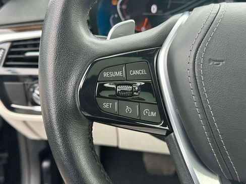 Used 2023 BMW 530i xDrive w/ Premium Package image 22