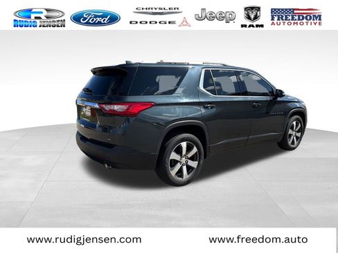 Used 2018 Chevrolet Traverse LT FWD image 5